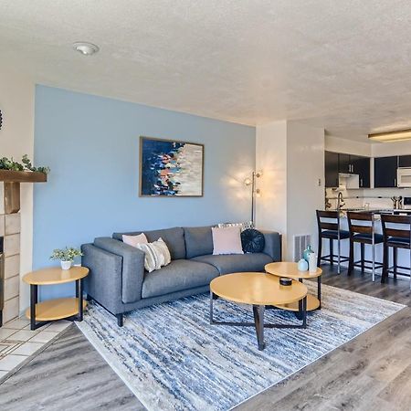 Rare Find Modern Townhome In The Heart Of Old Colorado City Colorado Springs Extérieur photo
