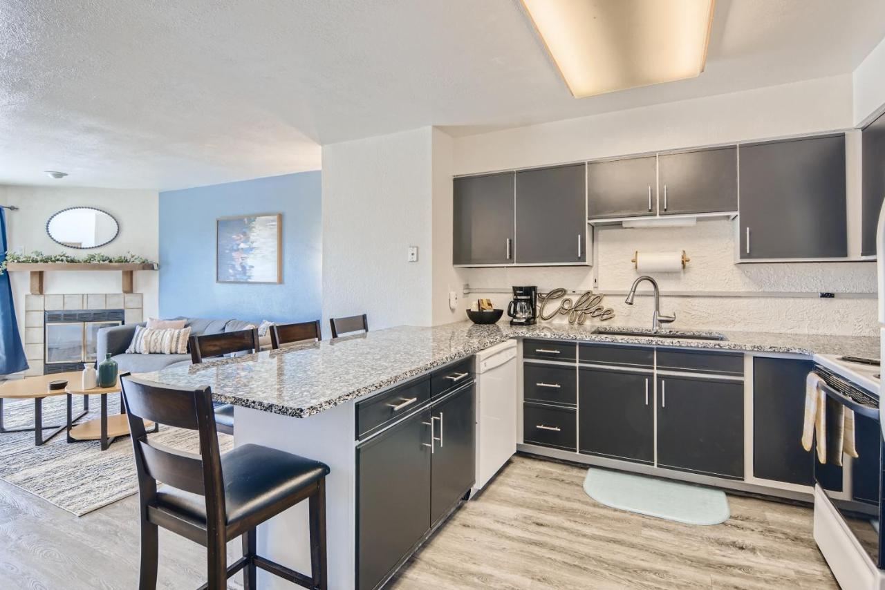 Rare Find Modern Townhome In The Heart Of Old Colorado City Colorado Springs Extérieur photo